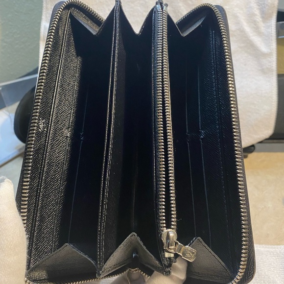LV Authentic vintage black epi long wallet - Very good used condition - Picture 4 of 6